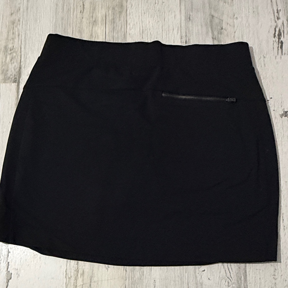 Athleta Mid Town Black Skirt Size Small - Picture 5 of 10